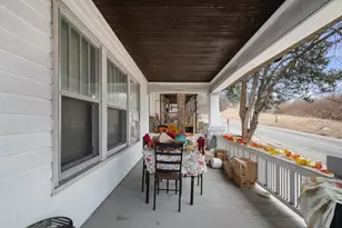 1323 17th St, Rock Island, IL 61201 - Photo 13