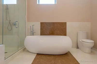 2835 W Division Street #2E, Chicago, IL 60622 - Photo 23