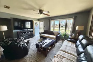 8014 S 83rd Ct, Justice, IL 60458 - Photo 3