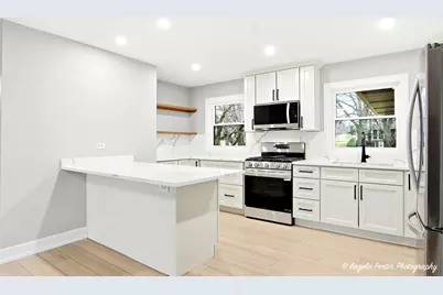 3915 Dolores Drive, Johnsburg, IL 60051 - Photo 11