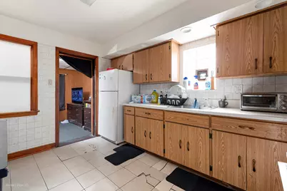 7847 S Maryland Avenue, Chicago, IL 60619 - Photo 13