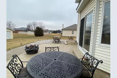 617 The Hague, Peotone, IL 60468 - Photo 35