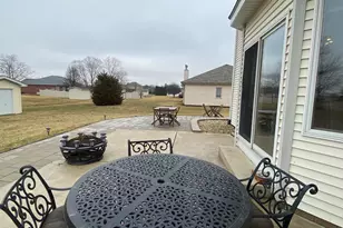 617 The Hague, Peotone, IL 60468 - Photo 35