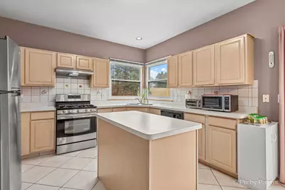 529 Rose Lane, Bartlett, IL 60103 - Photo 7