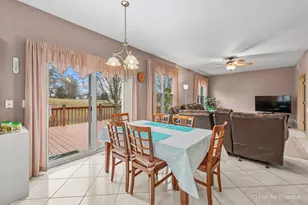 529 Rose Ln, Bartlett, IL 60103 - Photo 5