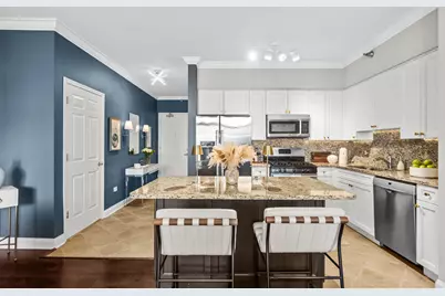 [Address not provided], Chicago, IL 60610 - Photo 11