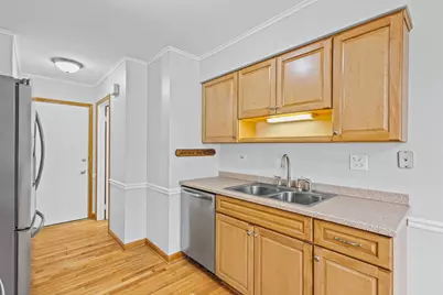 2703 Wayfaring Lane #B, Lisle, IL 60532 - Photo 9