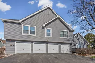 2703 Wayfaring Ln, Lisle, IL 60532 - Photo 5