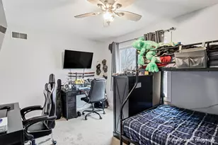 25423 W Highwoods Dr, Antioch, IL 60002 - Photo 19