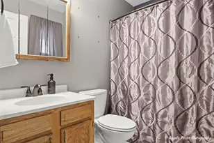 25423 W Highwoods Dr, Antioch, IL 60002 - Photo 17