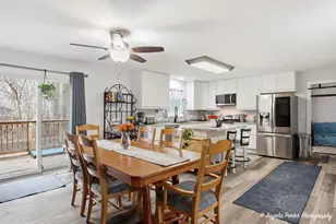 25423 W Highwoods Dr, Antioch, IL 60002 - Photo 3