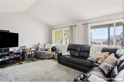 25423 W Highwoods Drive, Antioch, IL 60002 - Photo 11