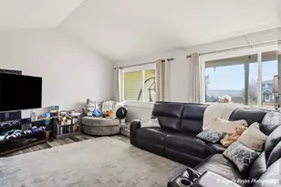 25423 W Highwoods Dr, Antioch, IL 60002 - Photo 11