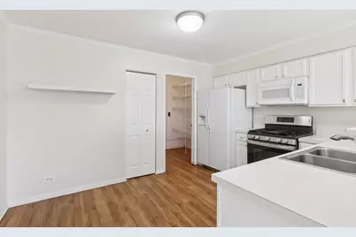 1102 Lillian Lane #1102, West Chicago, IL 60185 - Photo 7