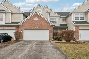 1102 Lillian Ln, West Chicago, IL 60185 - Photo 1