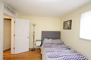 10111 Old Orchard Ct, Skokie, IL 60076 - Photo 15