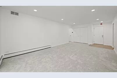 715 E Falcon Drive #209E, Arlington Heights, IL 60005 - Photo 7