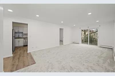 715 E Falcon Drive #209E, Arlington Heights, IL 60005 - Photo 5