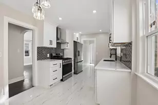 5547 N California Ave, Chicago, IL 60625 - Photo 9