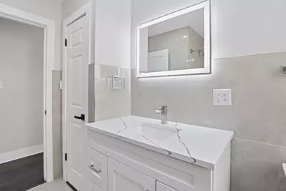 5547 N California Avenue, Chicago, IL 60625 - Photo 19