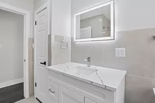 5547 N California Ave, Chicago, IL 60625 - Photo 19