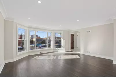 5547 N California Avenue, Chicago, IL 60625 - Photo 3