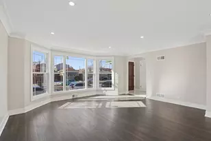 5547 N California Ave, Chicago, IL 60625 - Photo 3