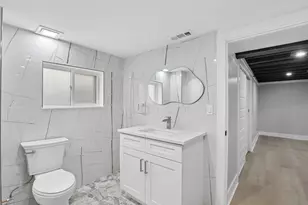 5547 N California Ave, Chicago, IL 60625 - Photo 21