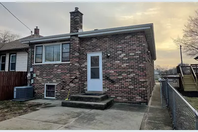 4043 N Wagner Avenue, Schiller Park, IL 60176 - Photo 3