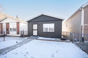 1005 W 103rd St, Chicago, IL 60643 - Photo 1