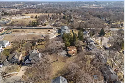 128 Harding Court, Glen Ellyn, IL 60137 - Photo 13