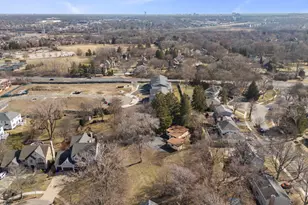 128 Harding Ct, Glen Ellyn, IL 60137 - Photo 13