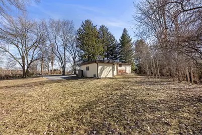 128 Harding Court, Glen Ellyn, IL 60137 - Photo 7