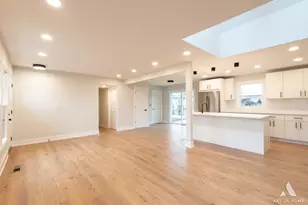 226 Grant Dr, Bolingbrook, IL 60440 - Photo 9