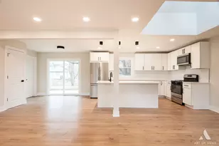 226 Grant Dr, Bolingbrook, IL 60440 - Photo 3