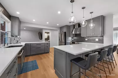 1214 E Suffield Drive, Arlington Heights, IL 60004 - Photo 9