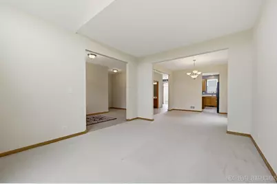 2593 Moutray Lane, North Aurora, IL 60542 - Photo 9