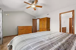 16110 Michigan St, Crest Hill, IL 60403 - Photo 23