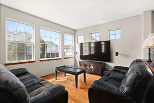 16110 Michigan St, Crest Hill, IL 60403 - Photo 9