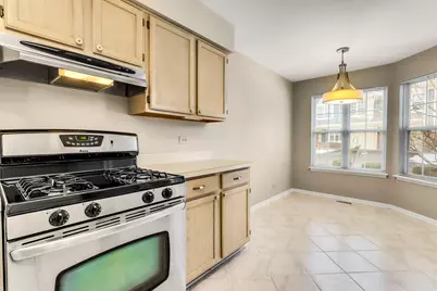 741 Old Creek Court, Elk Grove Village, IL 60007 - Photo 9