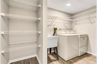 741 Old Creek Court, Elk Grove Village, IL 60007 - Photo 21