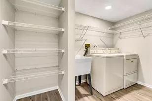 741 Old Creek Ct, Elk Grove Village, IL 60007 - Photo 21