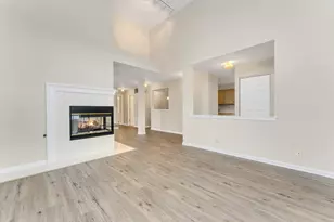 741 Old Creek Ct, Elk Grove Village, IL 60007 - Photo 3