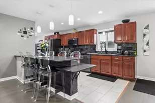 1109 S Edson Ave, Lombard, IL 60148 - Photo 5