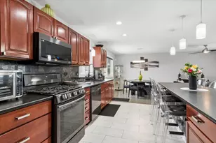 1109 S Edson Ave, Lombard, IL 60148 - Photo 7