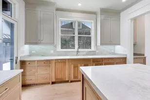 821 S Clay St, Hinsdale, IL 60521 - Photo 9