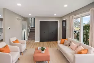 555 N Cherry Dr, Glenwood, IL 60425 - Photo 3