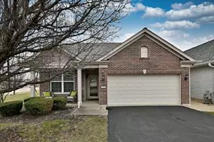 14248 Newport Cir, Huntley, IL 60142 - Photo 1