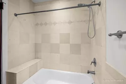 2352 W Wilson Avenue #2E, Chicago, IL 60625 - Photo 13