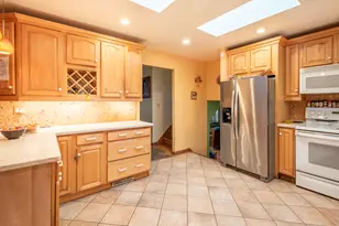 1411 S Robert Dr, Mount Prospect, IL 60056 - Photo 3